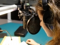 Un microfono dello studio radio